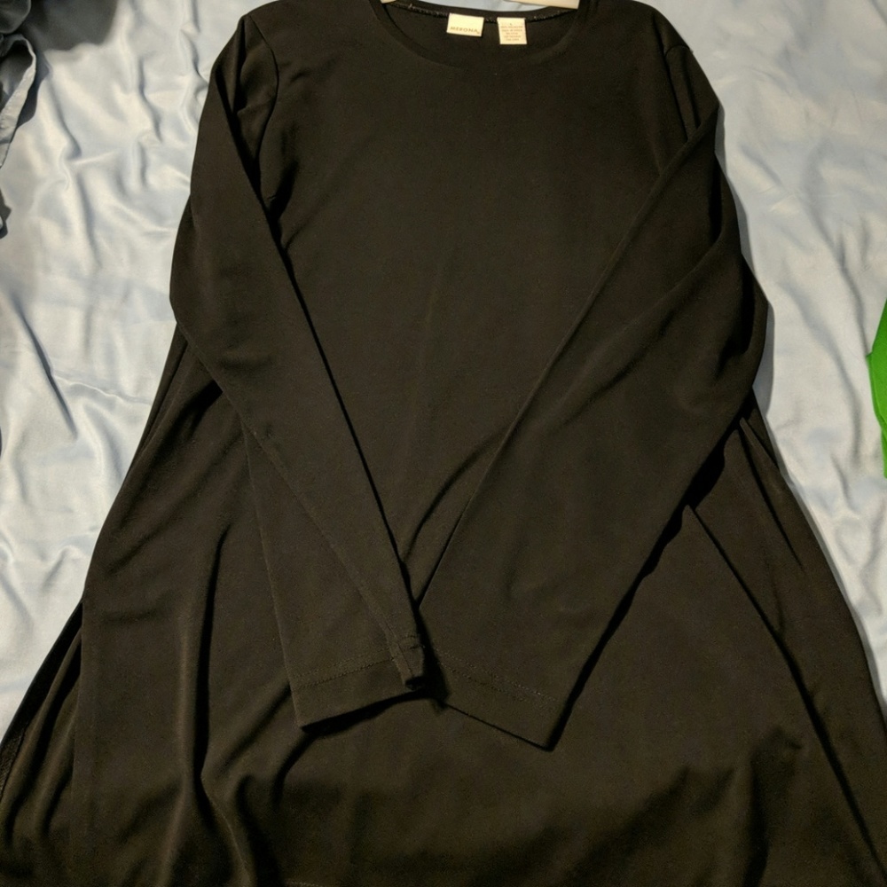 Long sleeved top
